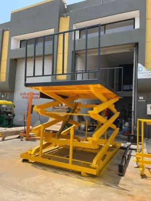 Mobile Scissor Table