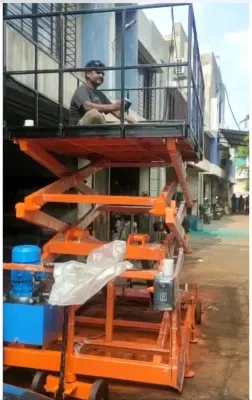 2000Kg Scissor Lift