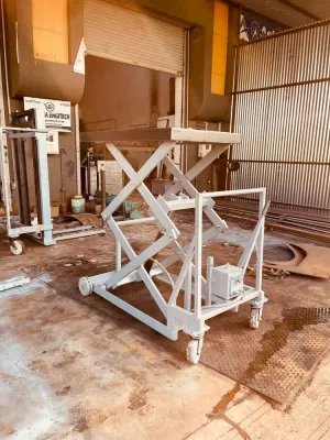 Battery Operated Scissor Lift